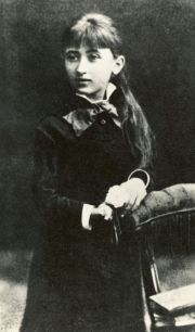 Rosa Luxemburgo aos 12 anos, quando vivia em Varsóvia