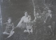 Karl (1871-1919) e Sonia Liebknecht (1884-1964) com os filhos.