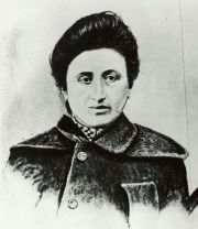 Em março de 1906, Rosa Luxemburgo é presa em Varsóvia